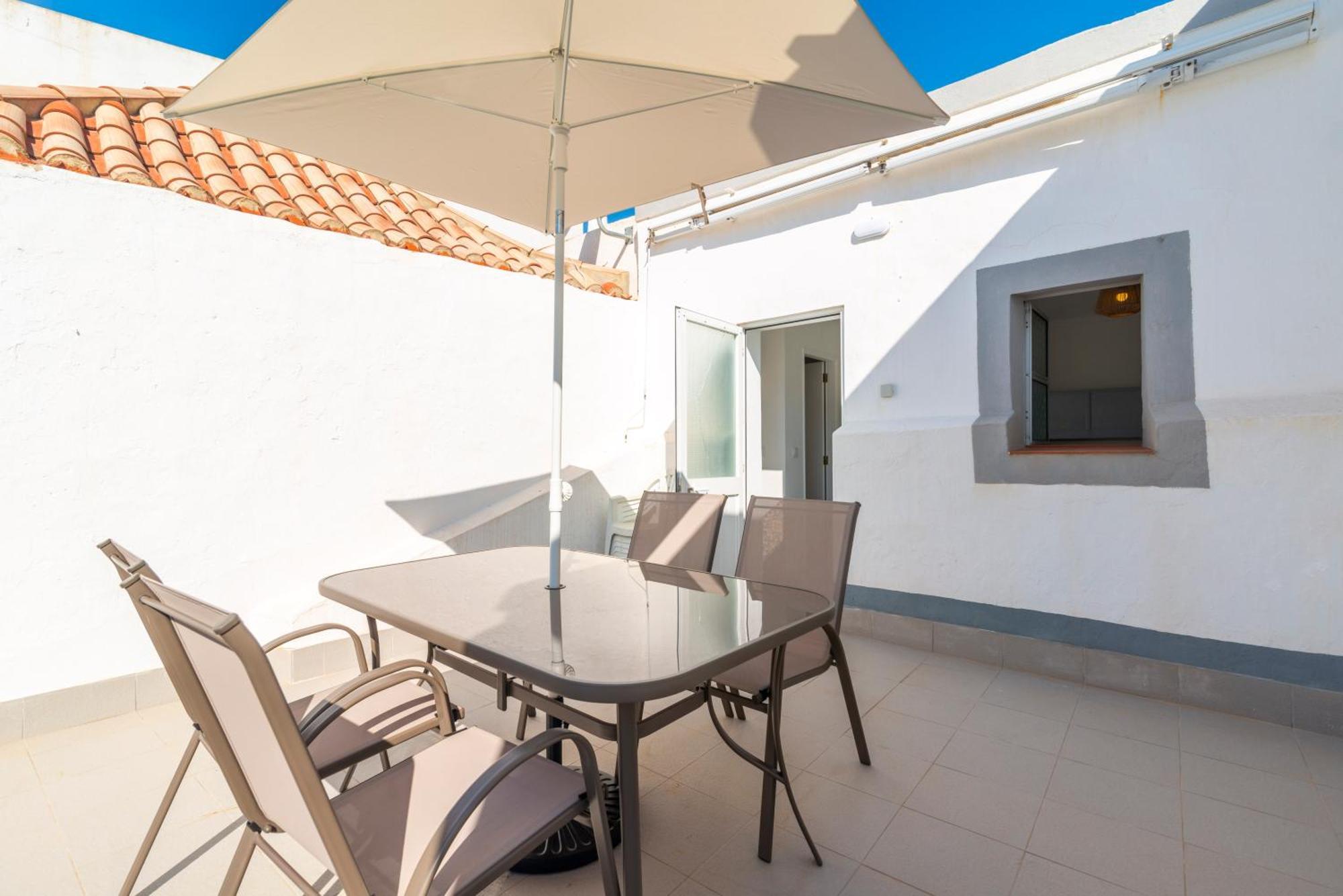 Casa Garde - 5 Mins City Center - Private Balcony - Wi-Fi ตาวิรา ภายนอก รูปภาพ